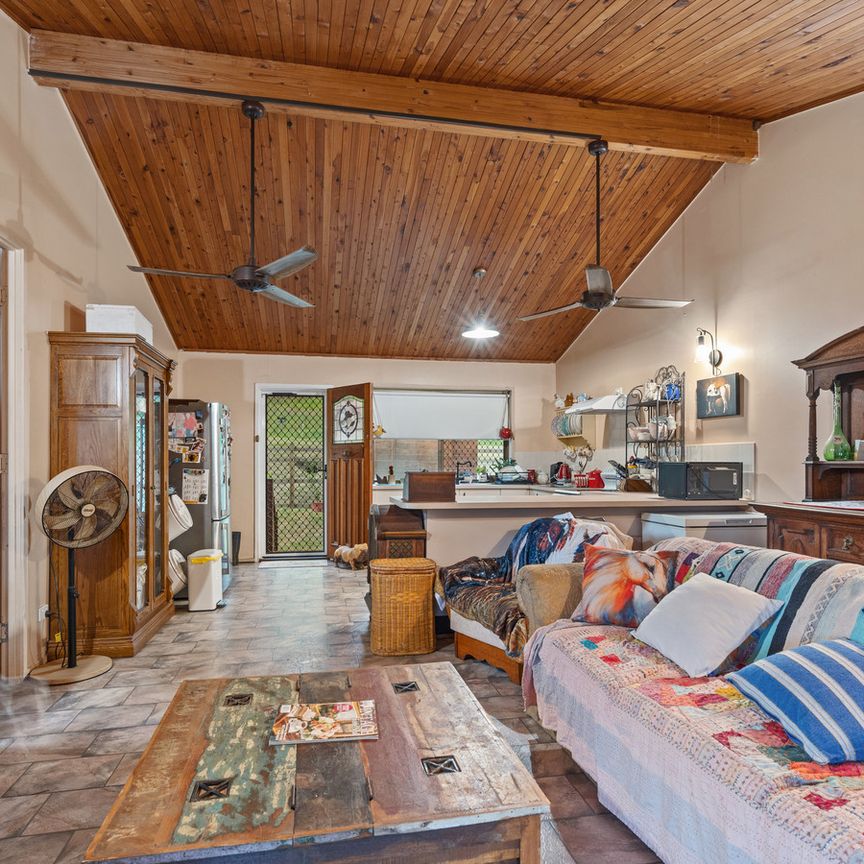 BRIGHT, QUIET & COSY! - Photo 1