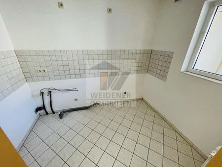 Neuer Bodenbelag und frisch gestrichen! 2-Raum Wohnung mit Balkon, Garage und Dusche - Photo 5