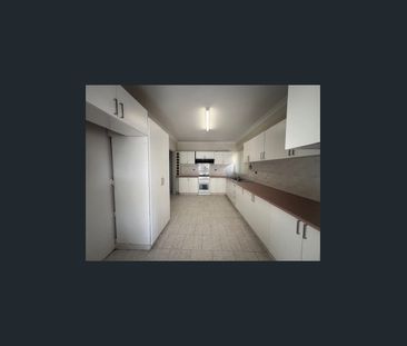 SPACIOUS TWO BEDROOM GRANNY FLAT !!! - Photo 5