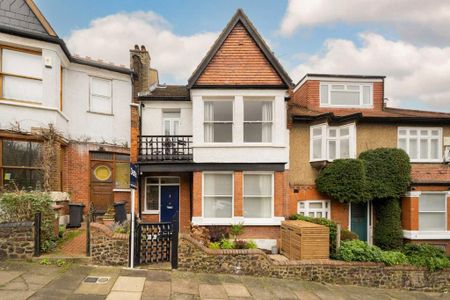 3 bedroom flat to rent - Photo 3