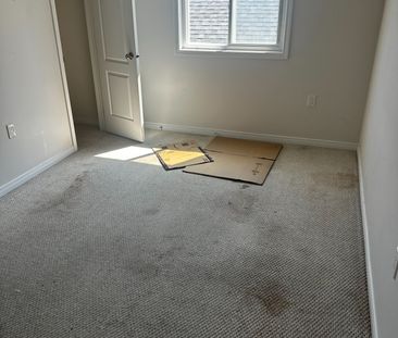 For Lease - 73 Summer Lane Unit# Upper Room1, Selwyn, Ontario - Photo 3