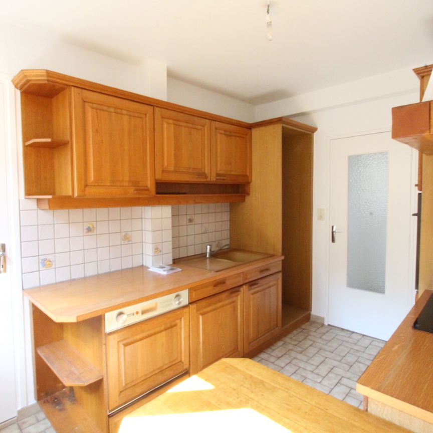 Location Appartement 2 pièces 61m² LA CHARITE SUR LOIRE 58400 - Photo 1