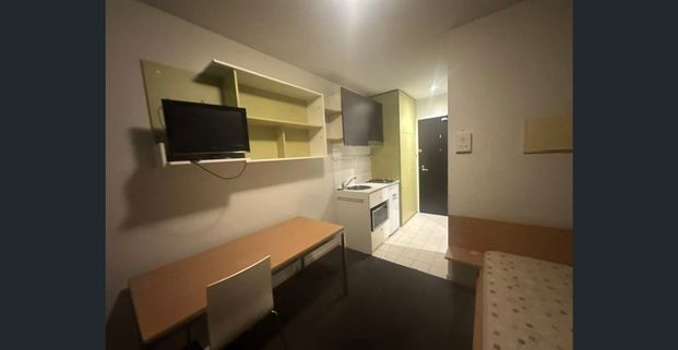 Prime Location in Melbourne CBD - Photo 1