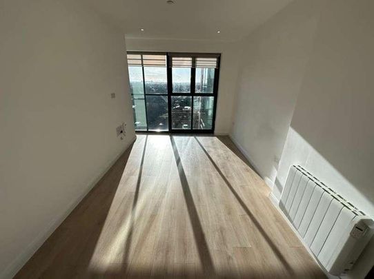 Slough, Berkshire, SL1 - Photo 1