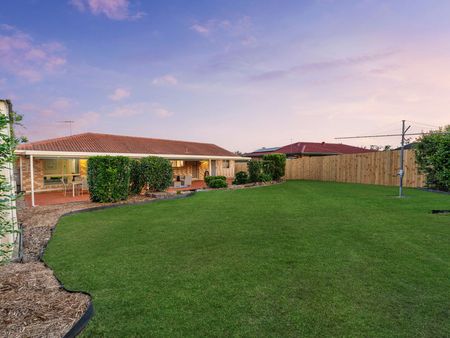 7 Capriole Close, Yamanto QLD 4305 - House For Rent | Domain - Photo 4