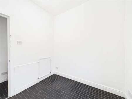 Seaford Road, Salford, Greater Manchester, M6 - Photo 5