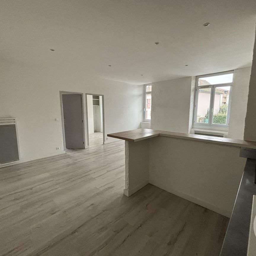 Location Appartement 4 pièces 68m² ORTHEZ 64300 - Photo 1