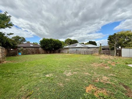 7 Andrew Street, Mooroolbark - Photo 3