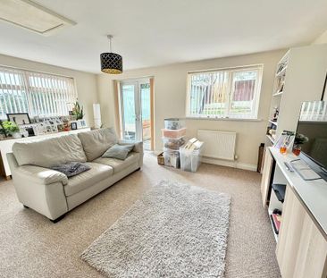 3 bedroom semi-detached house to rent - Photo 6