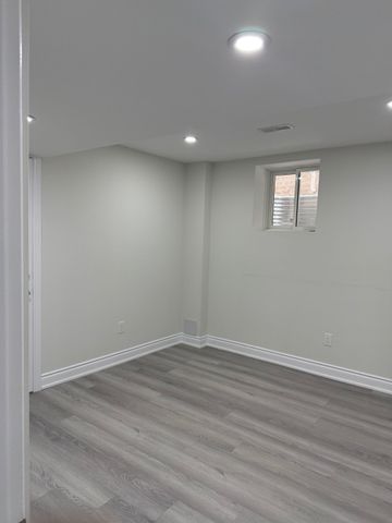 For Lease - 43 Allangrove Avenue Unit# Basement, East Gwillimbury, Ontario - Photo 5