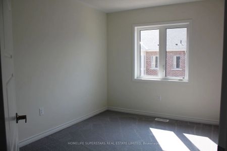 Property For Lease | E9040547 - Photo 5