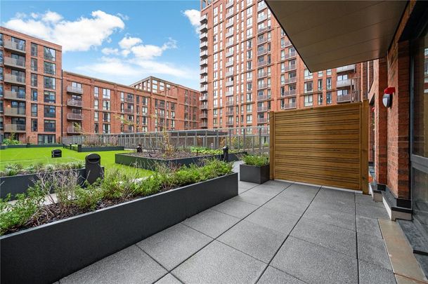 3 bedroom apartment to rent - Photo 1