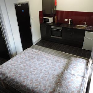 1 bedroom house to rent - Photo 2