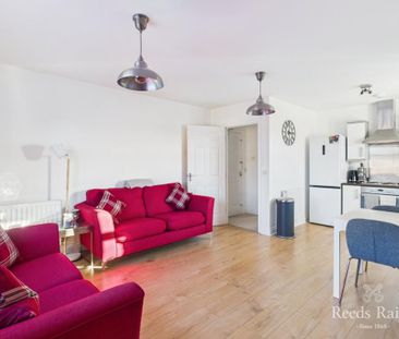 2 bedroom apartment to rent - Photo 5