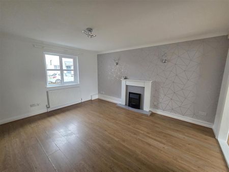 3 bedroom terraced house to rent - Photo 2