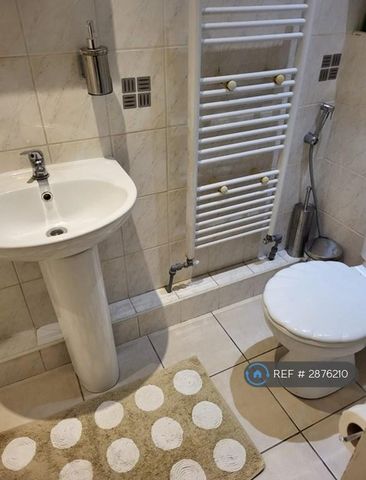 2 bedroom maisonette to rent - Photo 4