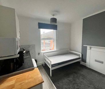 Alphington Road, Exeter, EX2 - Photo 1