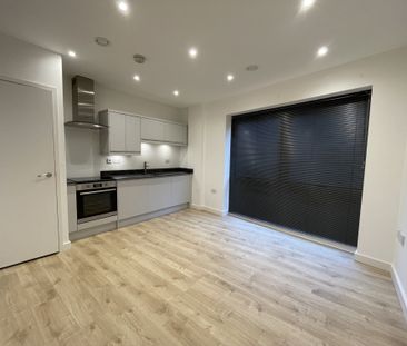 Upper Banister Street, Southampton - Photo 1