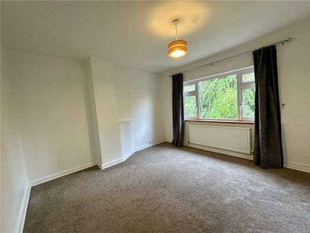 4 bedroom semi-detached house to rent - Photo 4