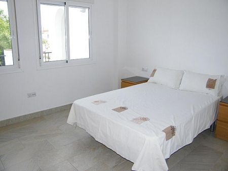 Middle Floor Apartment | Nerja | €1.100/Month - Photo 4