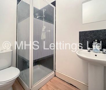 5 Bedroom Mid Terraced House for rent in Burchett Grove - Photo 4