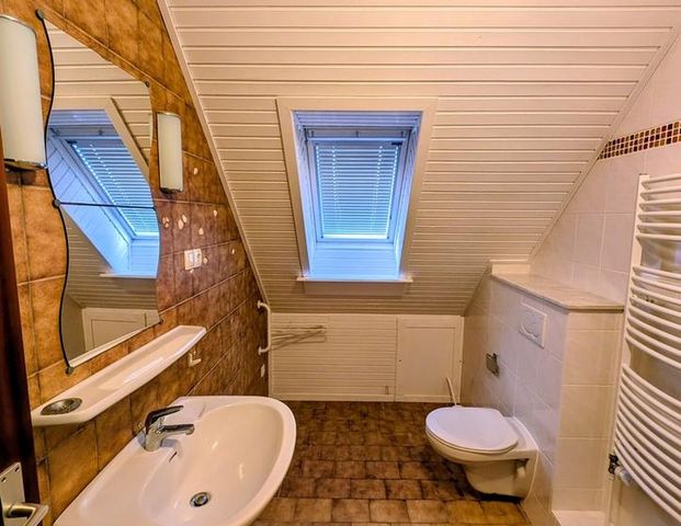 Gemütliche 2-Zimmer-DG-Wohnung in begehrter Waldrandlage von Norderstedt - Foto 1