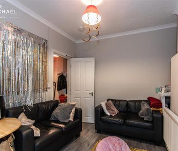 5 bedroom terraced house to rent - Photo 2