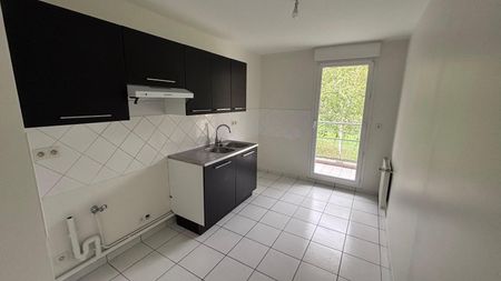 Location Appartement 3 pièces 73m² CHAMALIERES 63400 - Photo 4