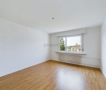 4-room apartment in Neuhausen with a view in Neuhausen am Rheinfall - Foto 3