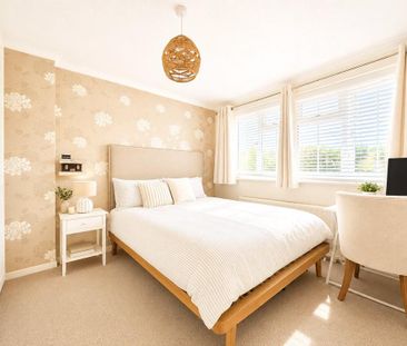 4 bedroom detached house to rent - Photo 5