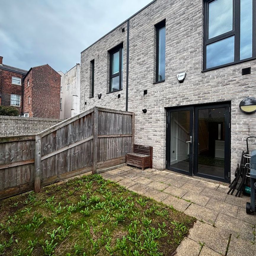 Cleminson Street, Salford - Photo 1