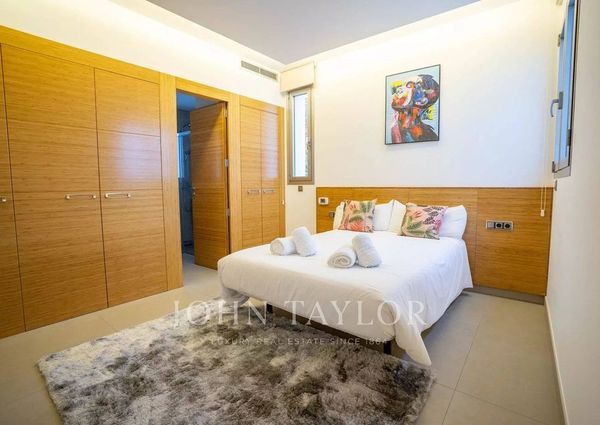 Luxury Villa for rent in Cap Martinet, Spain