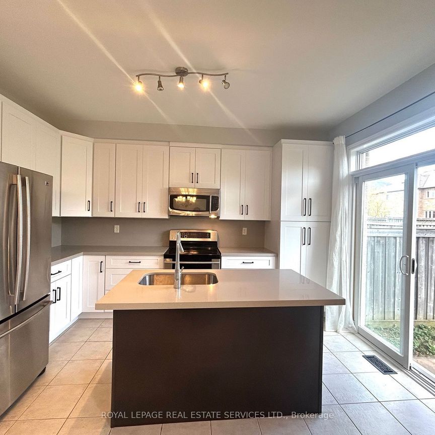 For Lease - 1285 Jezero Crescent, Oakville, Ontario - Photo 1