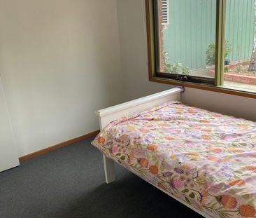 Cranbourne - Photo 1