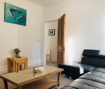 2 Bed Flat, Hayes Court, SE5 - Photo 3