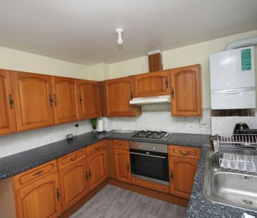 Semi-detached house to rent on - Photo 5