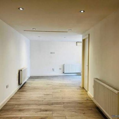 1 bedroom property to rent in Oldham - Photo 1