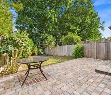 3 bedroom end of terrace house to rent - Photo 6