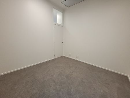 Beautifully Renovated, Perfectly Located - Photo 4