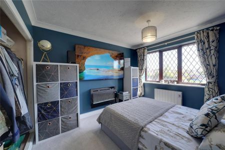 3 bedroom semi-detached house to rent - Photo 4