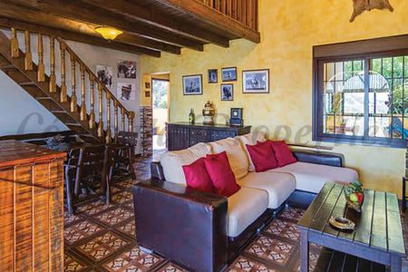 Country Property in Torrox, Inland Andalucia at the foot of the mountains - Photo 4