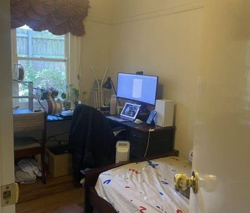 Private rooms, less than 10 minutes to Box Hill Central, and Deakin... - Photo 5