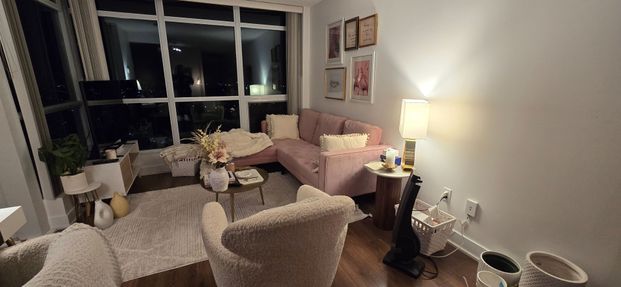 For Lease - 1048 Broadview Avenue Unit# 1706, Toronto, Ontario - Photo 1