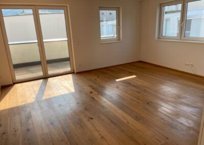 Moderne, hochwertig ausgestattete 2 Zimmer Wohnung mit Balkon und Parkplatz - Foto 2