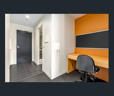 FURNISHED & READY TO MOVE IN - STUDENTS ONLY - Photo 5