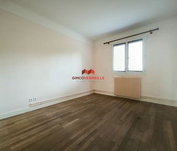 Location Appartement 4 pièces 71m² - Photo 5