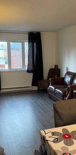 appartement 4 1/2 plus bureau - Photo 1