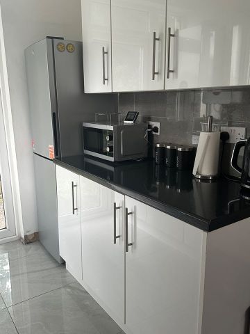 Room in a Shared House, Eden Close, HA0 - Photo 3