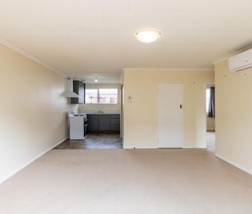 2 Bedrooms unit close to town - Photo 2