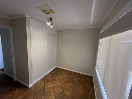 7 Harvey Crescent, Port Augusta West - Photo 2